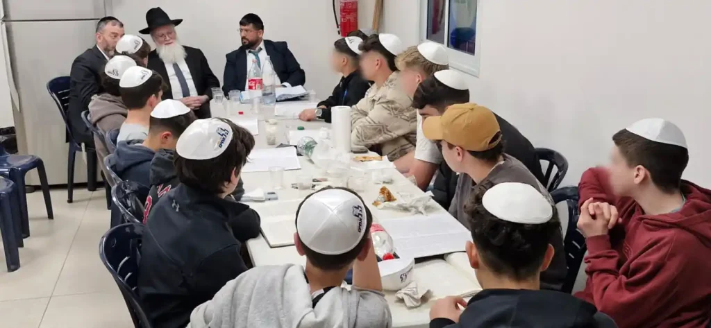 מדרשות נוער צעירים מתחזקים